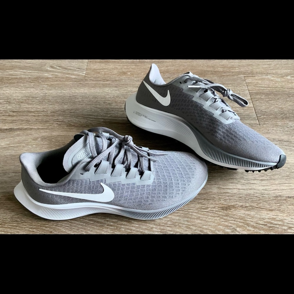 Women’s Nike Air Zoom Pegasus 37 Running Shoes - New Without Box